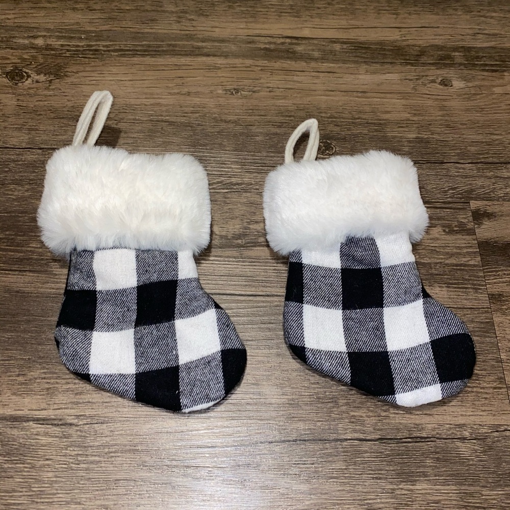Buffalo Plaid Christmas Decorations